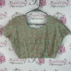 Top embroidered sequins floral flowers cropped Green Floral Women's Top